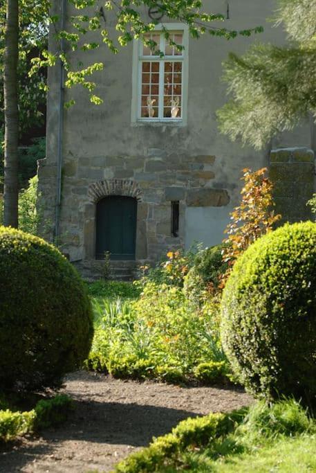 Haus Keppelborg: Zi Ferdinand Mit Rosengartenblick 히크 외부 사진