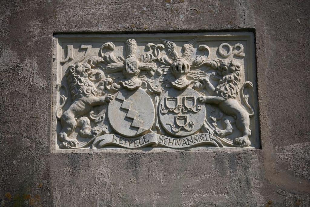 Haus Keppelborg: Zi Ferdinand Mit Rosengartenblick 히크 외부 사진