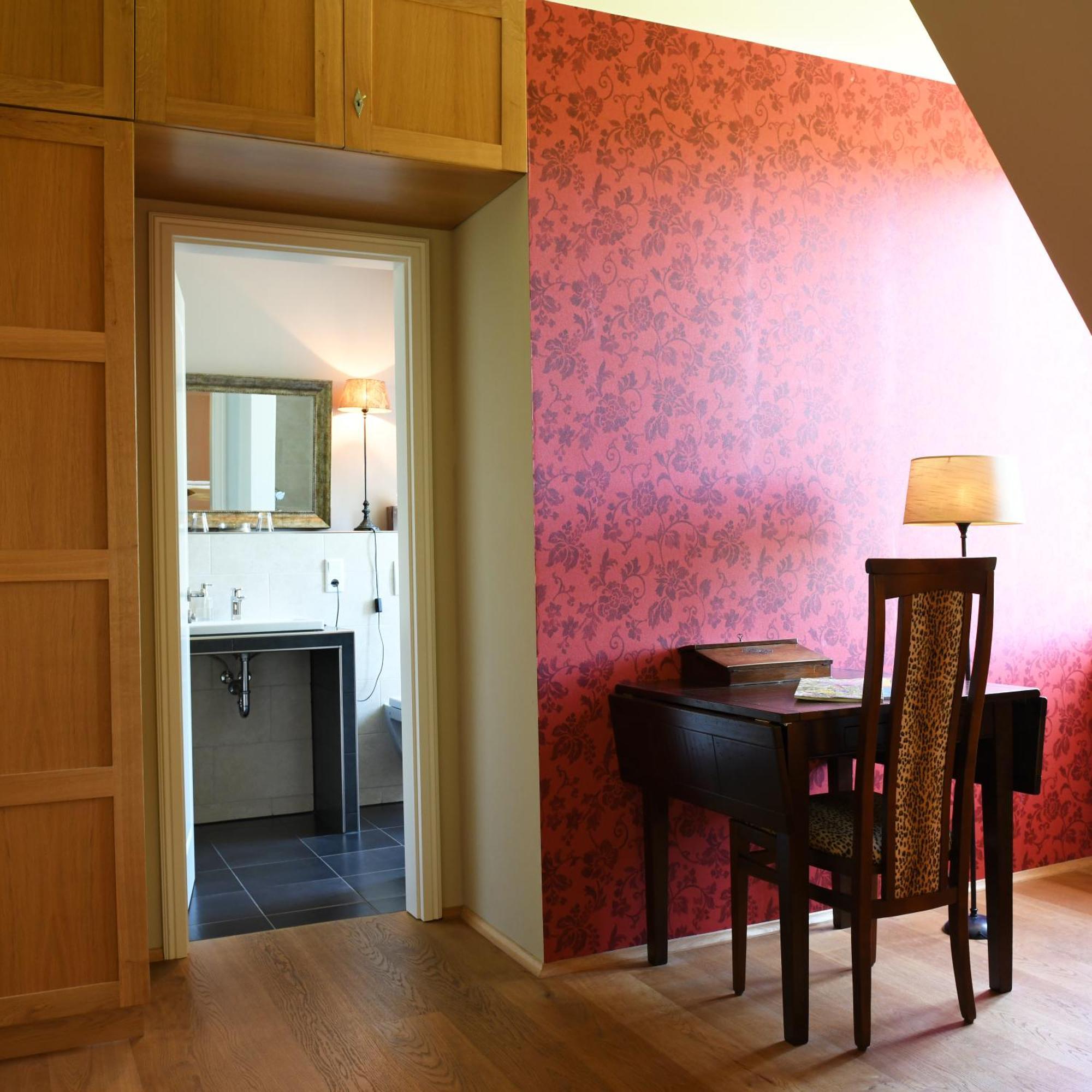 Haus Keppelborg: Zi Ferdinand Mit Rosengartenblick 히크 외부 사진